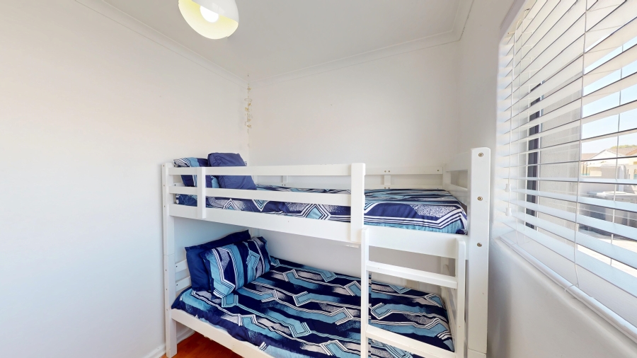 4 Bedroom Property for Sale in Rondevlei Park Western Cape